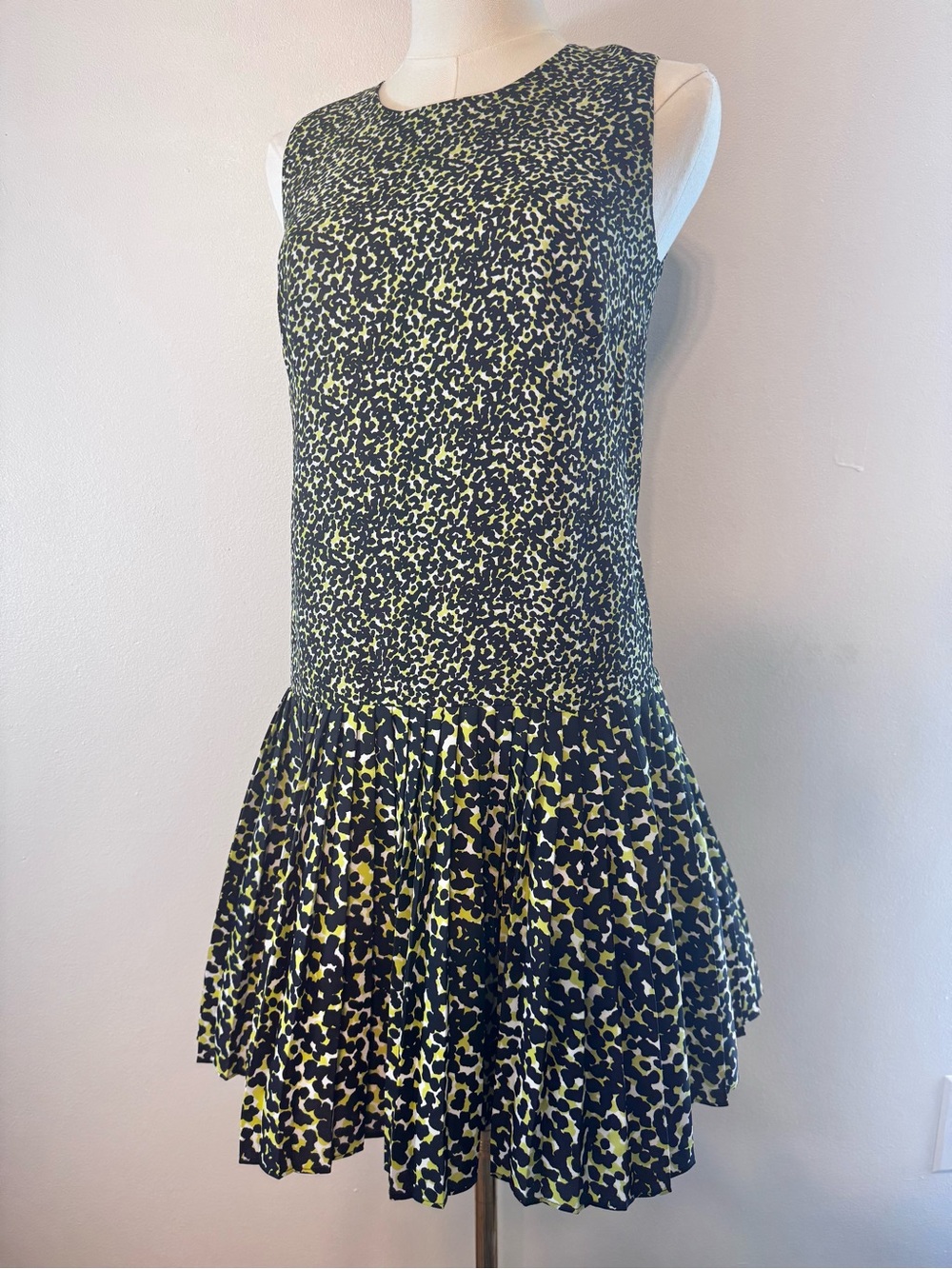 LOFT Chartreuse Black Animal Print Drop Waist Pleated Dress Size 0